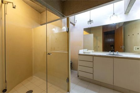 Casa à venda com 830m², 4 quartos e 6 vagas