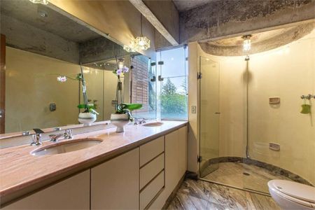 Casa à venda com 830m², 4 quartos e 6 vagas