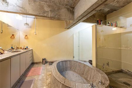 Casa à venda com 830m², 4 quartos e 6 vagas