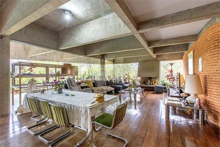 Casa à venda com 830m², 4 quartos e 6 vagas