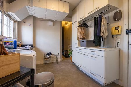 Apartamento à venda com 555m², 7 quartos e 6 vagas Apartamento à venda com 555m², 7 quartos e 6 vagasÁrea de Serviço