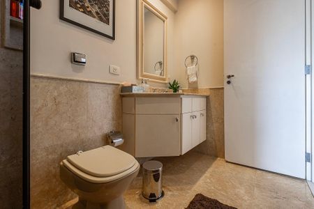 Apartamento à venda com 555m², 7 quartos e 6 vagas Apartamento à venda com 555m², 7 quartos e 6 vagasBanheiro da Suíte 5