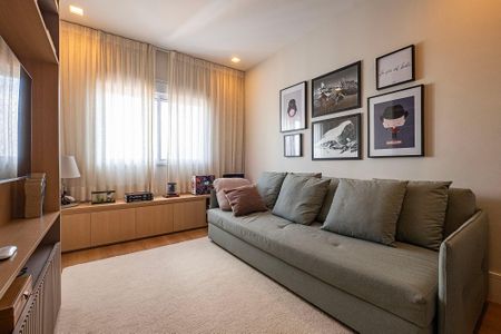 Apartamento à venda com 555m², 7 quartos e 6 vagas Apartamento à venda com 555m², 7 quartos e 6 vagasSuíte 4