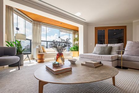 Apartamento à venda com 555m², 7 quartos e 6 vagas Apartamento à venda com 555m², 7 quartos e 6 vagasSala