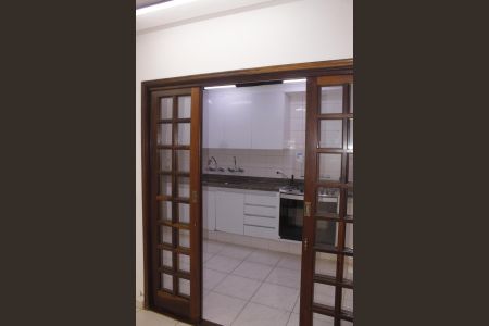 Casa à venda com 280m², 4 quartos e 2 vagas