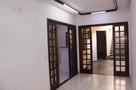 Casa à venda com 280m², 4 quartos e 2 vagas