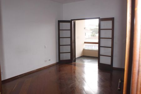 Casa à venda com 280m², 4 quartos e 2 vagas