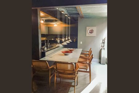 Casa à venda com 2 quartos, 170m² em Vila Alice, Santo André