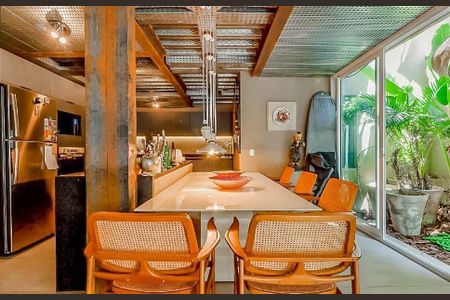 Casa à venda com 2 quartos, 170m² em Vila Alice, Santo André