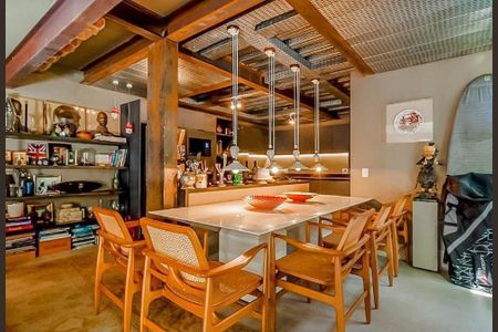 Casa à venda com 2 quartos, 170m² em Vila Alice, Santo André