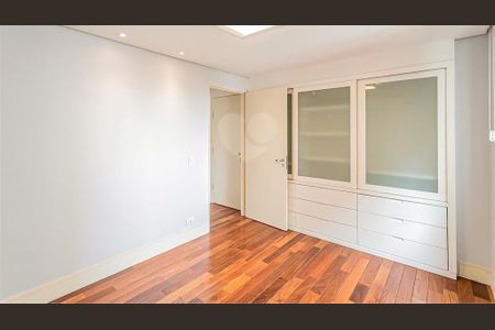 Apartamento à venda com 2 quartos, 132m² em Brooklin Novo, São Paulo