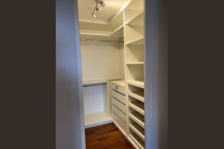 Apartamento à venda com 2 quartos, 132m² em Brooklin Novo, São Paulo