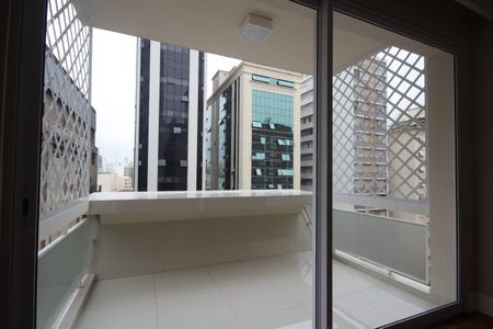 Apartamento à venda com 210m², 2 quartos e 2 vagas
