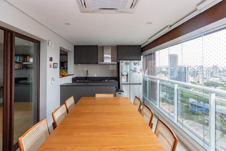 Apartamento à venda com 3 quartos, 191m² em Pinheiros, São Paulo