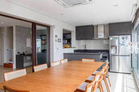 Apartamento à venda com 3 quartos, 191m² em Pinheiros, São Paulo