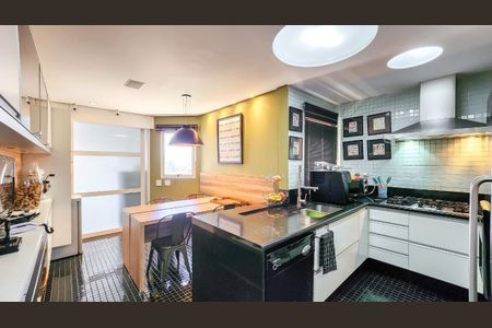 Apartamento à venda com 212m², 3 quartos e 4 vagas