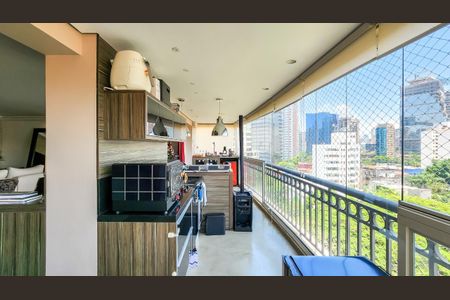 Apartamento à venda com 212m², 3 quartos e 4 vagas