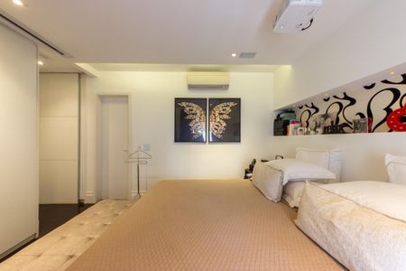 Apartamento à venda com 3 quartos, 212m² em Vila Nova Conceição, São Paulo