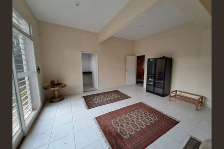 Casa à venda com 4 quartos, 750m² em Moema, São Paulo