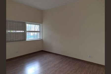 Casa à venda com 4 quartos, 750m² em Moema, São Paulo