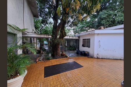 Casa à venda com 750m², 4 quartos e 6 vagas