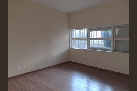 Casa à venda com 750m², 4 quartos e 6 vagas