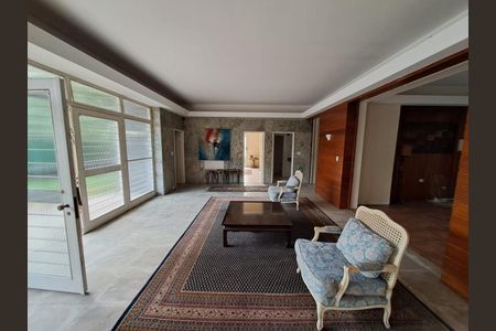 Casa à venda com 4 quartos, 750m² em Moema, São Paulo