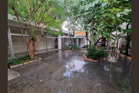 Casa à venda com 750m², 4 quartos e 6 vagas