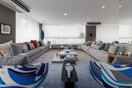 Apartamento à venda com 4 quartos, 647m² em Vila Nova Conceição, São Paulo
