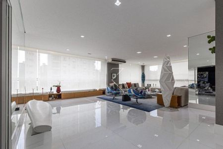 Apartamento à venda com 4 quartos, 647m² em Vila Nova Conceição, São Paulo