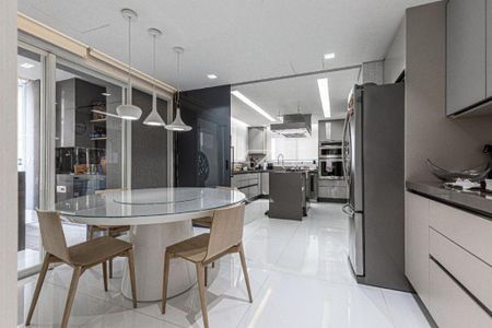 Apartamento à venda com 647m², 4 quartos e 5 vagas