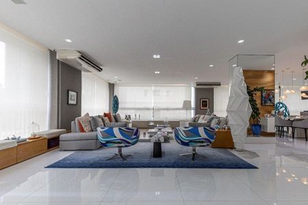 Apartamento à venda com 4 quartos, 647m² em Vila Nova Conceição, São Paulo