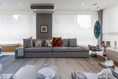 Apartamento à venda com 4 quartos, 647m² em Vila Nova Conceição, São Paulo