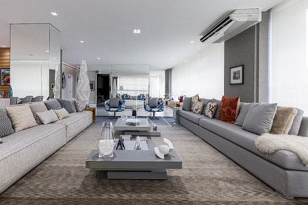 Apartamento à venda com 4 quartos, 647m² em Vila Nova Conceição, São Paulo