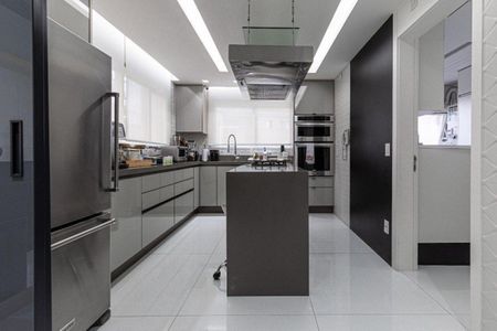 Apartamento à venda com 647m², 4 quartos e 5 vagas