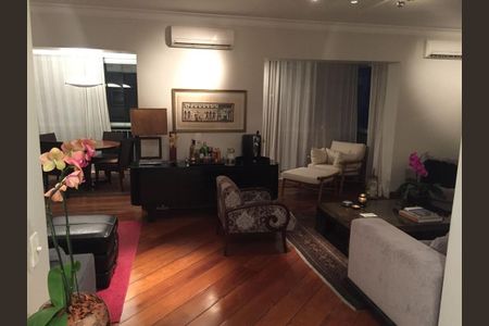 Apartamento para alugar com 205m², 3 quartos e 4 vagas