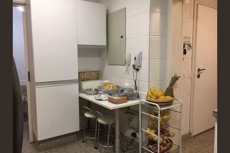 Apartamento para alugar com 205m², 3 quartos e 4 vagas