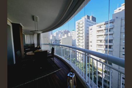 Apartamento para alugar com 205m², 3 quartos e 4 vagas