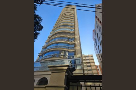 Apartamento para alugar com 205m², 3 quartos e 4 vagas