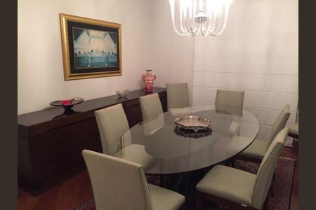 Apartamento para alugar com 205m², 3 quartos e 4 vagas