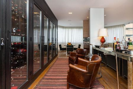 Apartamento à venda com 394m², 3 quartos e 6 vagas