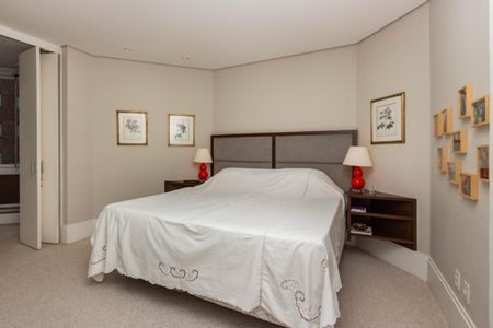 Apartamento à venda com 394m², 3 quartos e 6 vagas