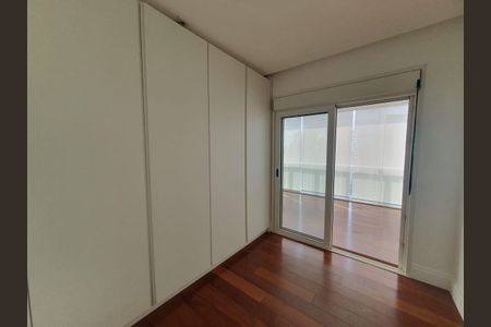 Apartamento à venda com 2 quartos, 125m² em Itaim Bibi, São Paulo