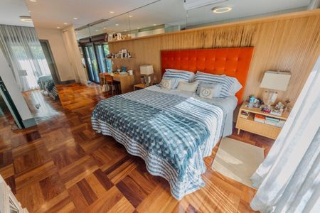 Casa à venda com 4 quartos, 373m² em Alto de Pinheiros, São Paulo