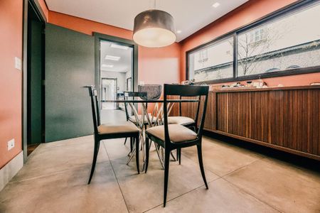 Casa à venda com 4 quartos, 373m² em Alto de Pinheiros, São Paulo