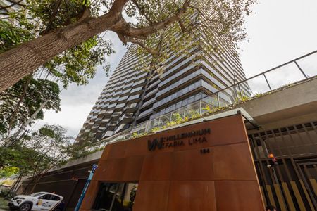 Apartamento à venda com 70m², 1 quarto e 1 vagaFachada