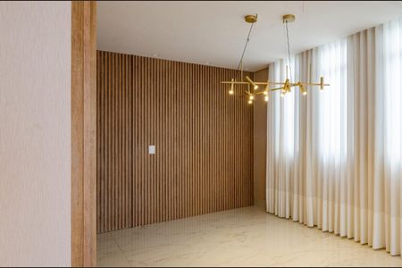 Apartamento à venda com 3 quartos, 220m² em Moema, São Paulo