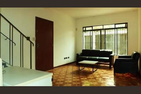 Casa à venda com 6 quartos, 340m² em Vila Nova Conceição, São Paulo