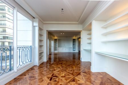 Apartamento à venda com 564m², 3 quartos e 6 vagas