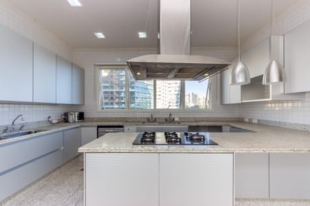 Apartamento à venda com 564m², 3 quartos e 6 vagas